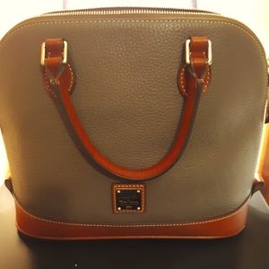 👜Dooney and Bourke satchel